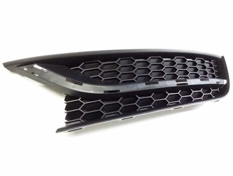 Volkswagen Passat A3 Oro Kreipiamosios Grotelės VAG Originalus 561853665E9B9