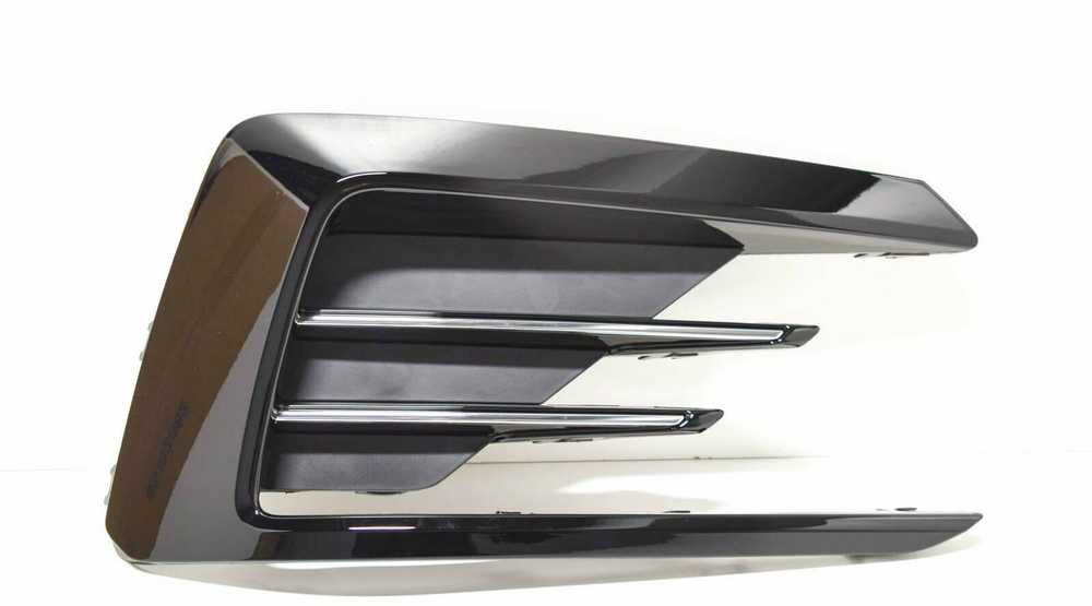 Volkswagen Passat A3 Oro Kreipiančiųjų Grotelių Dangtelis Juodas VAG Originalus 561854662JFOD