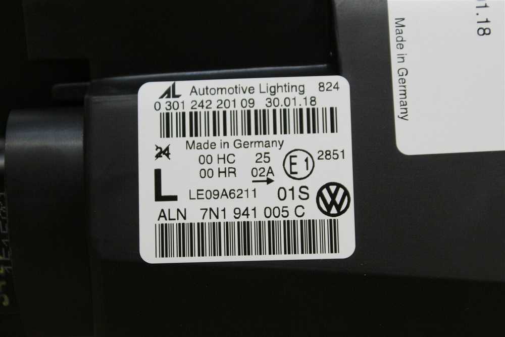 Volkswagen Sharan 7N 2011 2016 Halogeniniai Dvigubi Priekiniai Žibintai VAG Originalus 7N1941005C