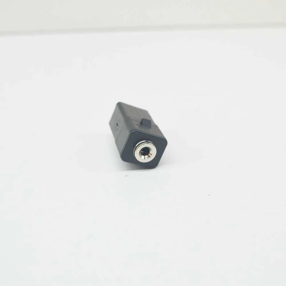 VOLVO C30 C70 S40 S60 S80 V50 V60 XC60 AUX ĮVADAS Originalus 31285608