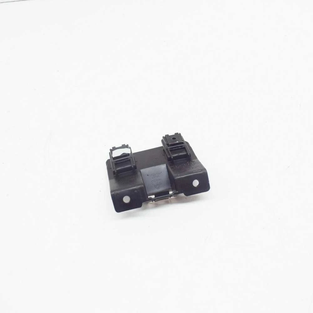 VOLVO C30 galinio bamperio apsauginio skydelio laikiklis Originalus 30657220