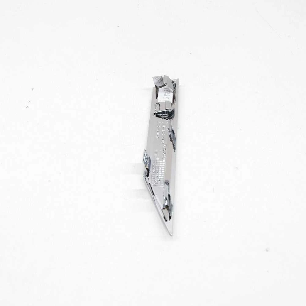 VOLVO C30 Priekinio grotelių emblemos viršutinė apdaila 31290846 NAUJA ORIGINALI