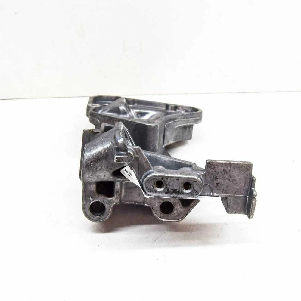 VOLVO C30 Variklio Priekinis Dešinysis Laikiklis 8670393 NAUJAS ORIGINALUS