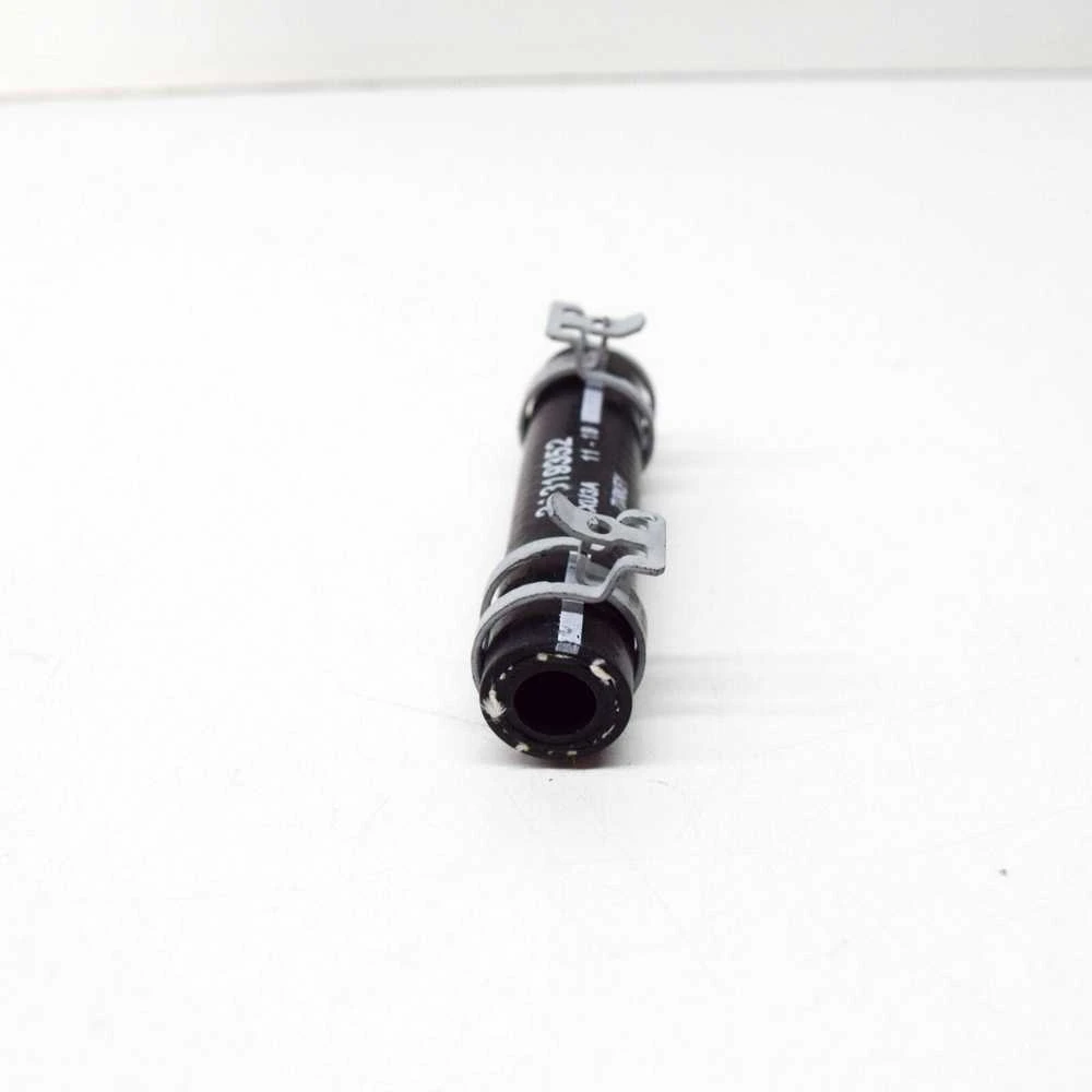 VOLVO S60 MK2 Variklio Aušinimo Vamzdžio Adapteris 31319352 NAUJAS ORIGINALUS