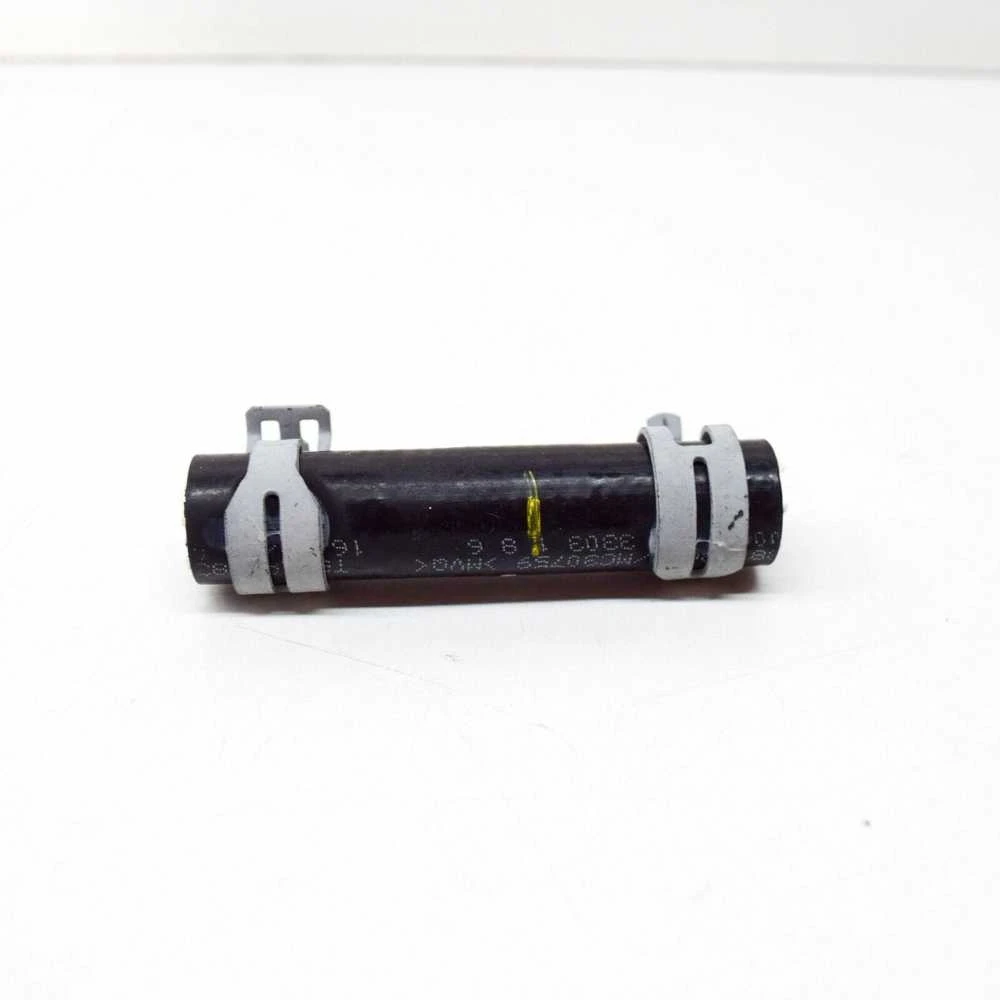 VOLVO S60 MK2 Variklio Aušinimo Vamzdžio Adapteris 31319352 NAUJAS ORIGINALUS