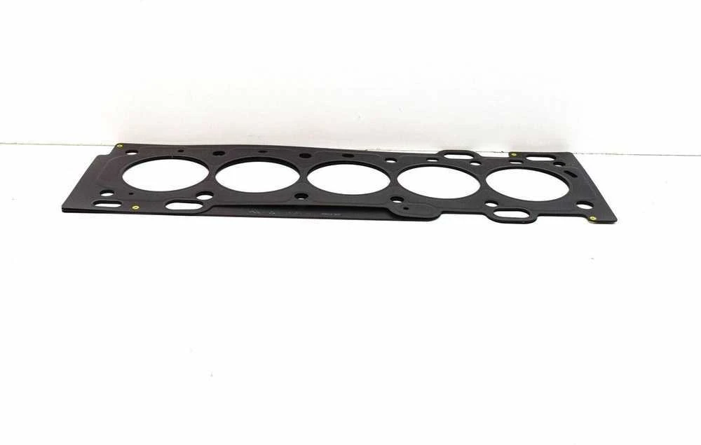 Volvo S60 S80 V70 XC70 XC90 Variklio Cilindro Galvutės Tarpinė Victor Reinz 30637066