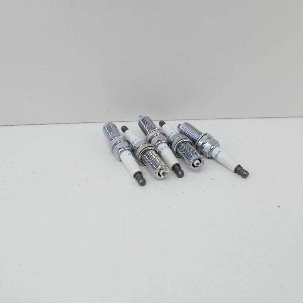VOLVO S80 MK2 Uždegimo žvakių rinkinys 31272399 NAUJAS ORIGINALUS