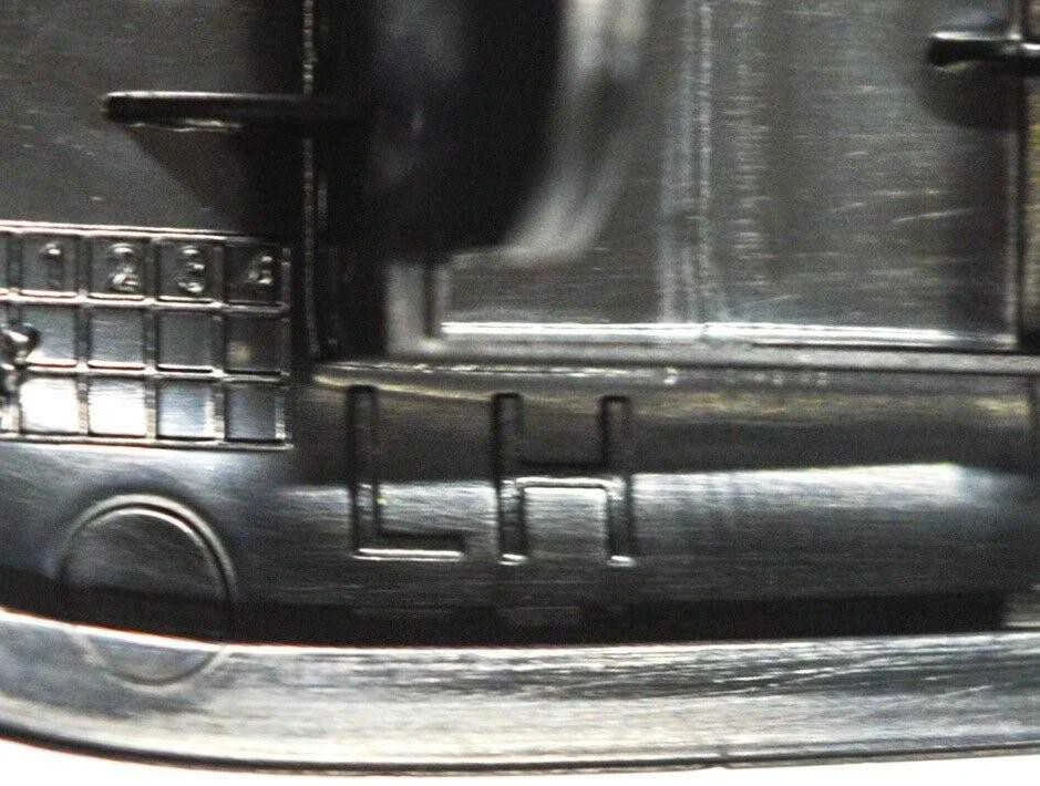 Volvo S80 MK2 Žibintų plovimo dangtelio apdaila kairėje pusėje 39821138 NAUJA ORIGINALI