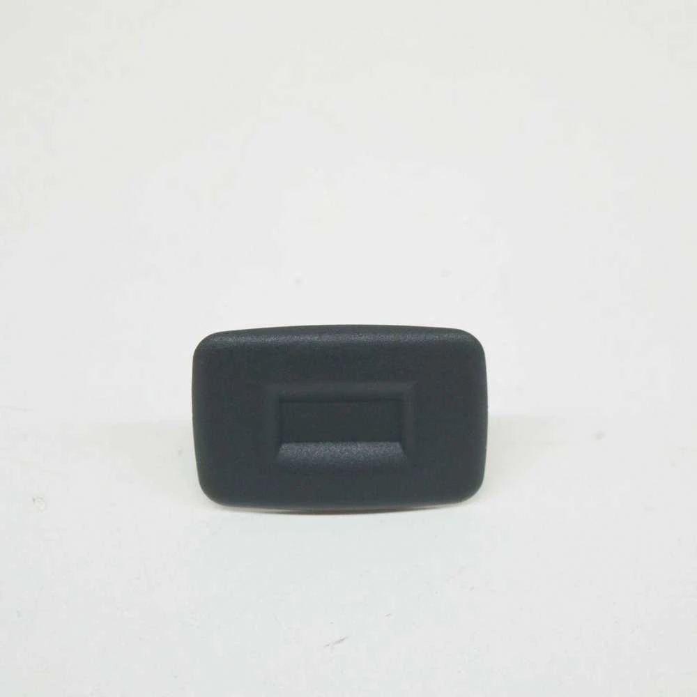 VOLVO V40 hečbekas Interjero apdailos spaustukas Originalus 31351241