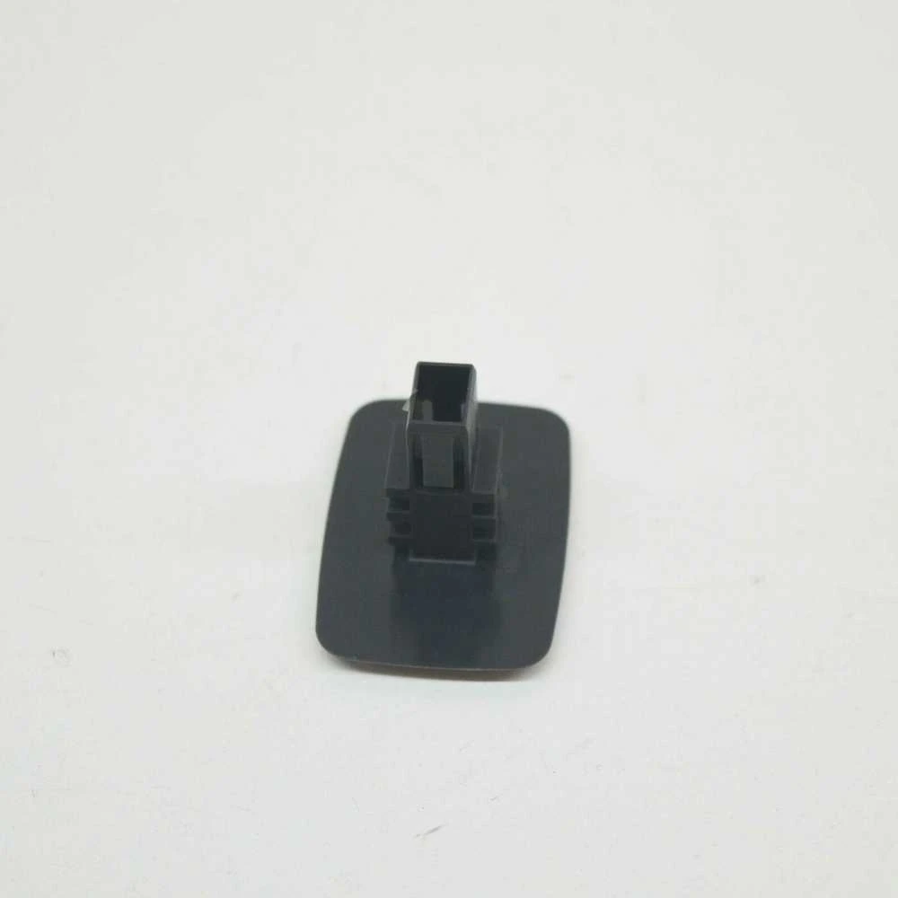 VOLVO V40 hečbekas Interjero apdailos spaustukas Originalus 31351241