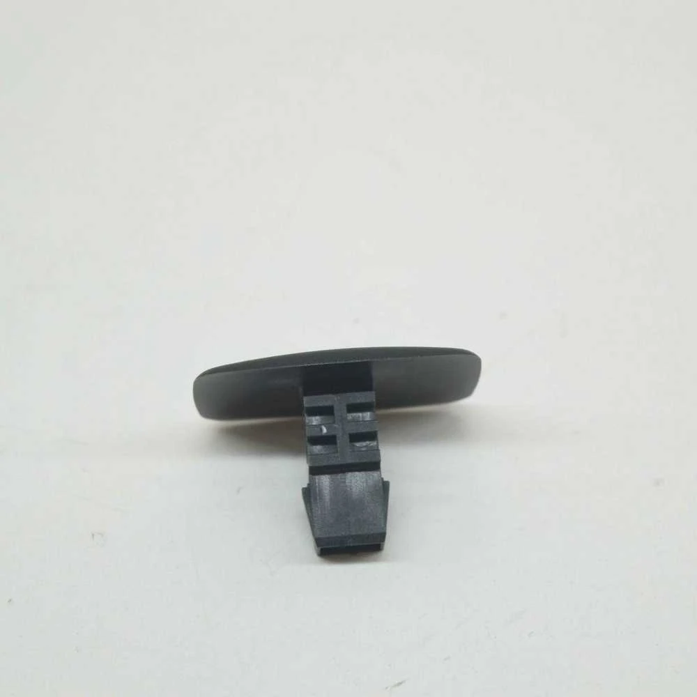 VOLVO V40 hečbekas Interjero apdailos spaustukas Originalus 31351241