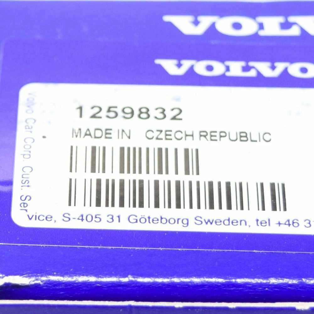 VOLVO V70 MK1 Galinio lango plovimo siurblys 1259832 NAUJAS ORIGINALUS