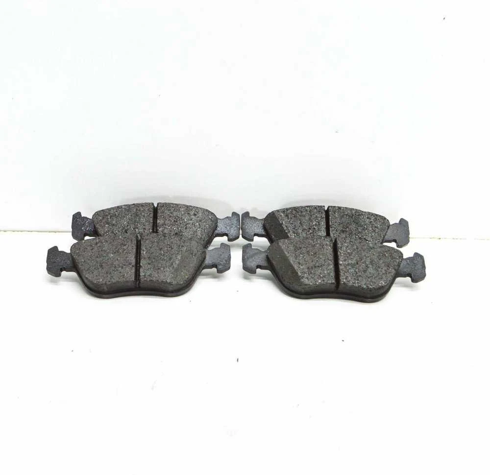 VOLVO V70 MK1 Priekiniai stabdžių trinkelių rinkinys 31341243 NAUJOS ORIGINALIOS