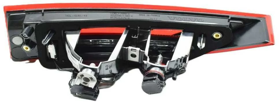 VOLVO V90 MK2 galinis dešinysis bagažinės durų žibintas originalus 32293884