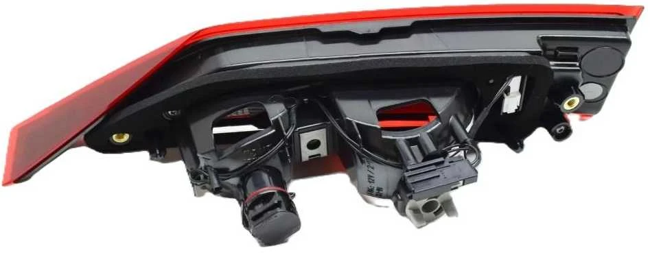 VOLVO V90 MK2 galinis dešinysis bagažinės durų žibintas originalus 32293884