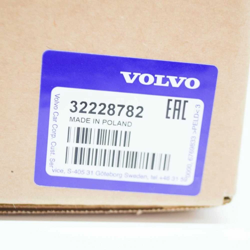 VOLVO XC40 galinis kairysis bamperio atšvaitas Originalus 32228782