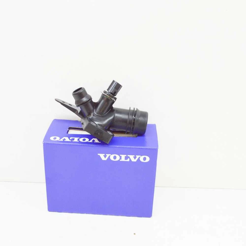 VOLVO XC60 MK1 variklio aušinimo skysčio termostato korpusas originalus 30751954