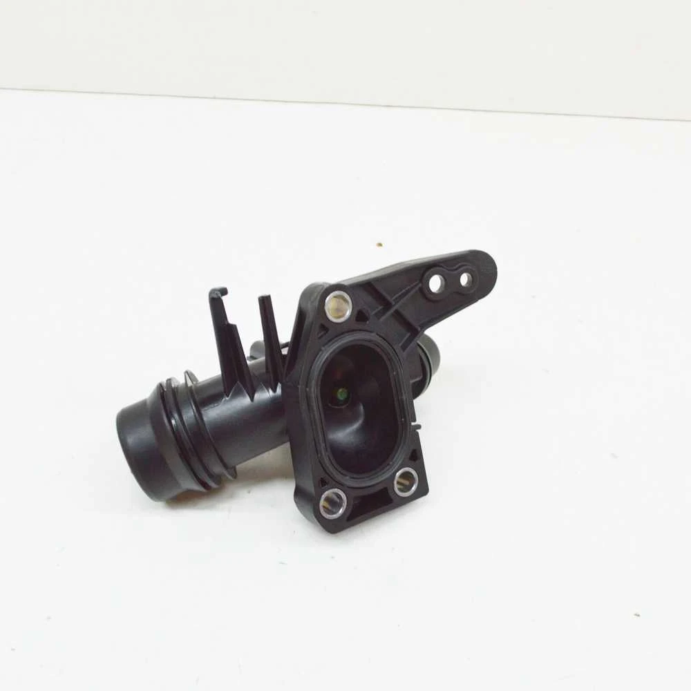 VOLVO XC60 MK1 variklio aušinimo skysčio termostato korpusas originalus 30751954