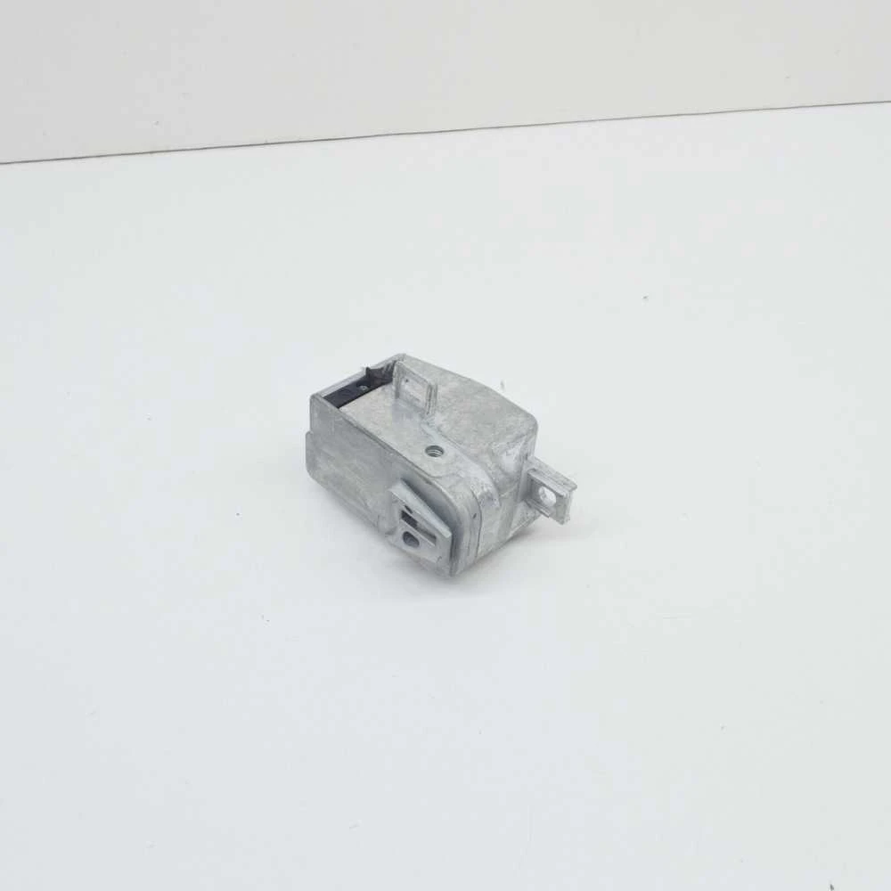 VOLVO XC60 MK2 vairo kolonėlės užraktas Originalus 32346695
