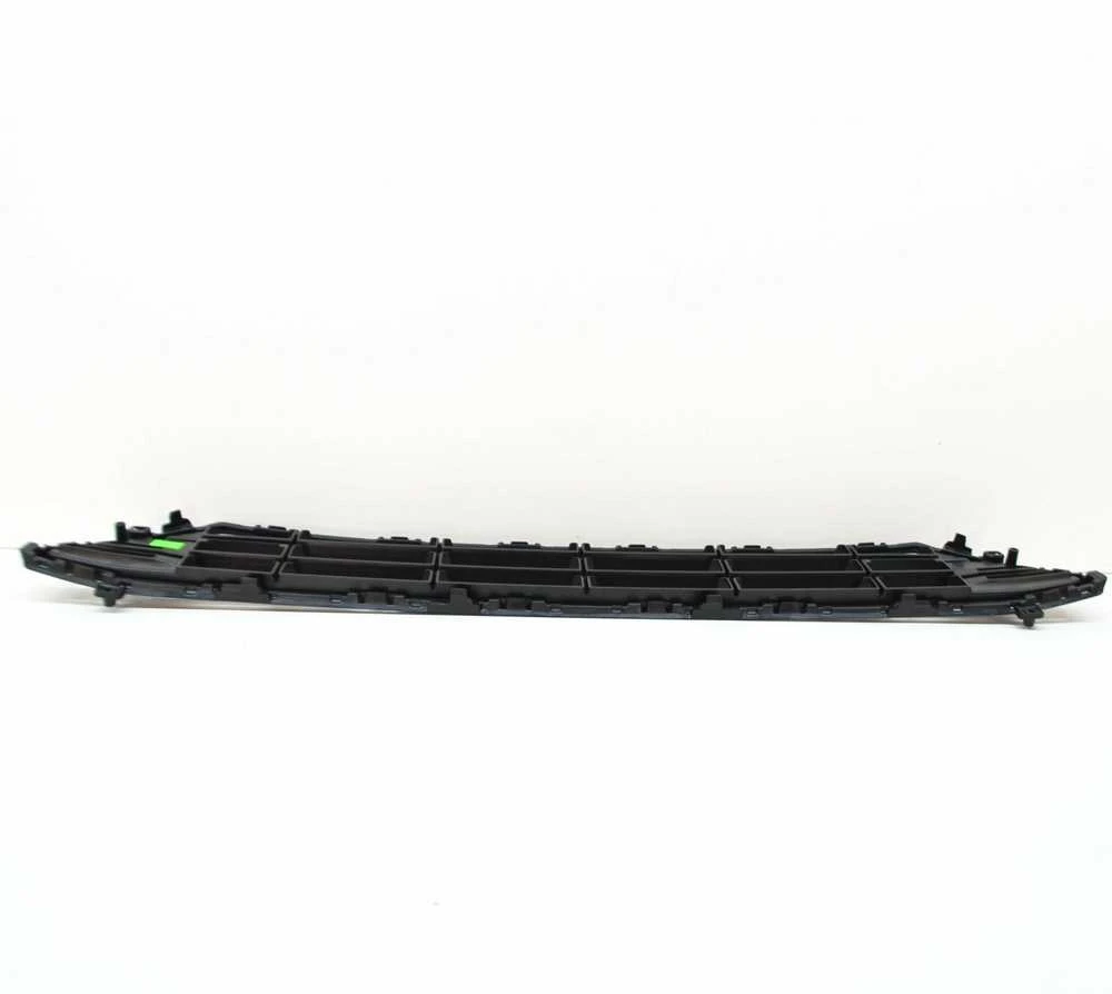 VOLVO XC60 priekinio bamperio apatinės grotelės Originalus 32296070