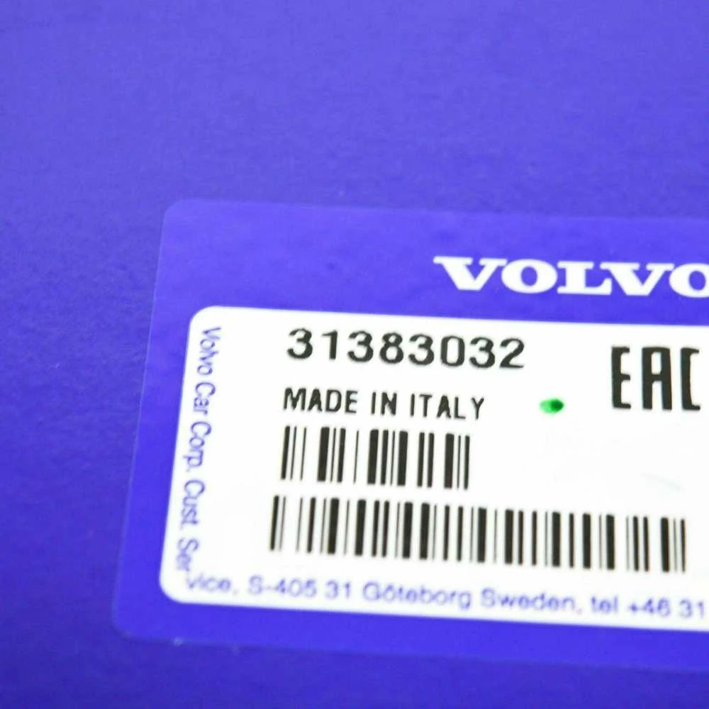VOLVO XC70 MK2 priekinio bamperio grotelių emblema Originali 31383032