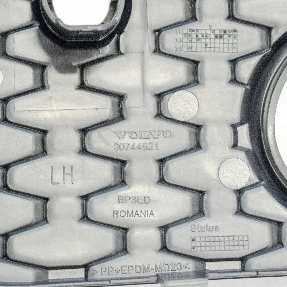 "Volvo XC70 MK2" priekinio kairiojo priekinio rūko žibinto apvado apdaila originali 30744521