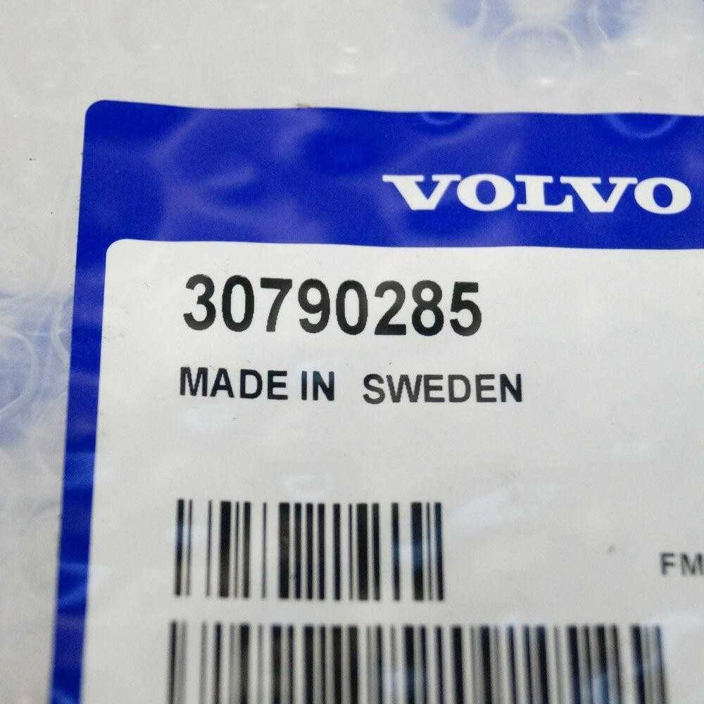 "Volvo XC90" galinio dešiniojo bamperio apdailos detalės originalios 30790285
