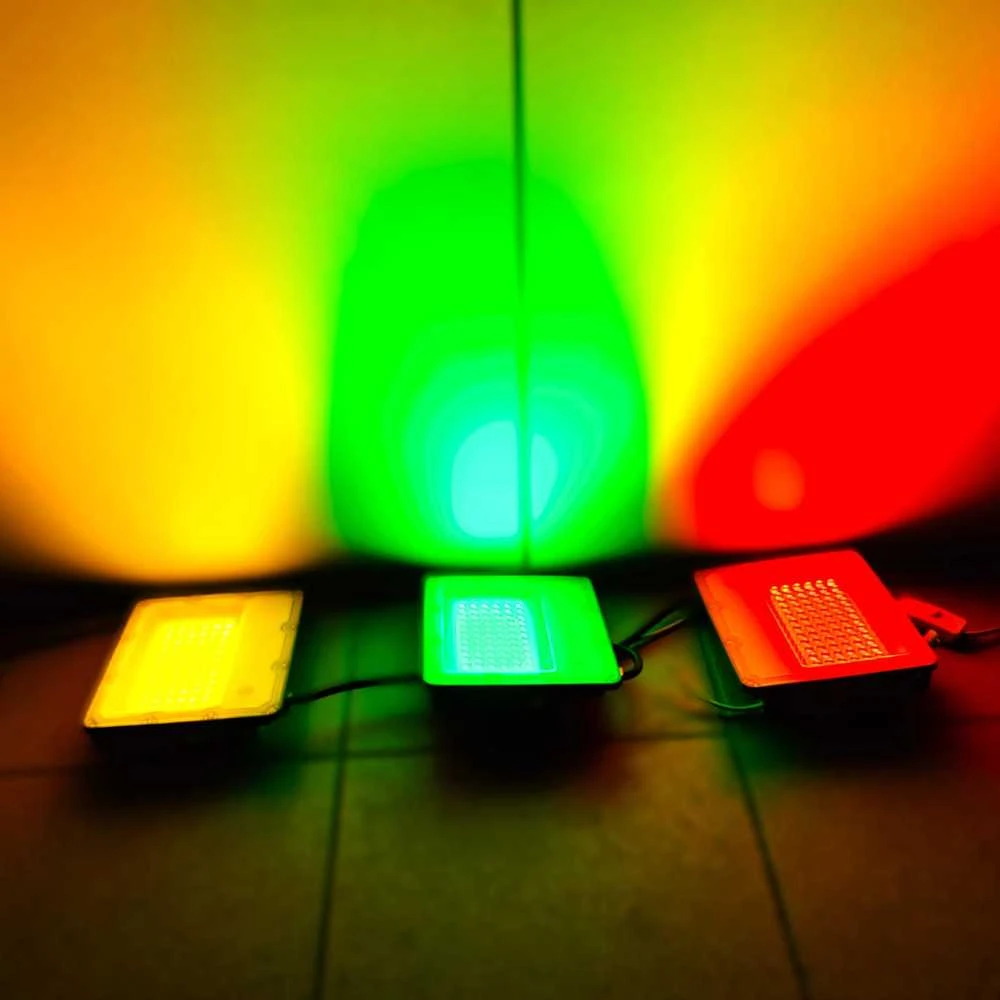 50W IP65 RGBW LED lauko prožektorius su nuotolinio valdymo pulteliu