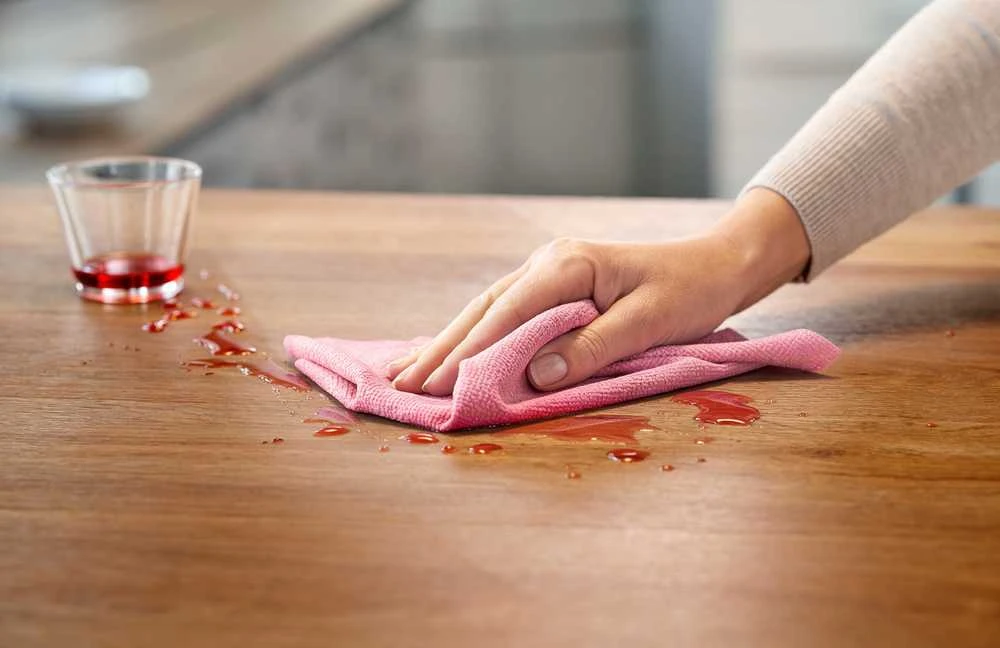 VILEDA Actifibre šluostė, 1 vnt. – itin gerai sugeria, greitai džiūsta, tinka langų valymui.