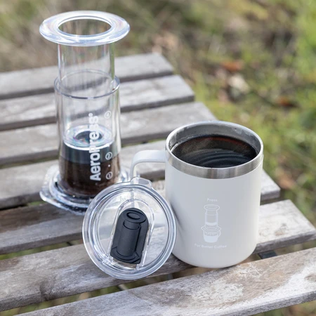 „AeroPress“ – kelioninis kavos puodelis su grietinėle, 350 ml