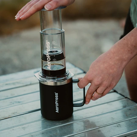 „AeroPress“ – kelioninis kavos puodelis, juodas, 350 ml