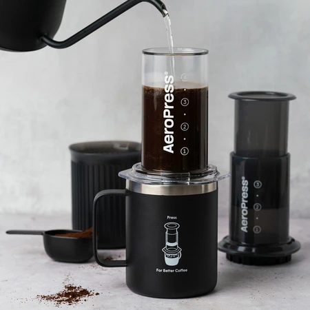 „AeroPress“ – kelioninis kavos puodelis, juodas, 350 ml