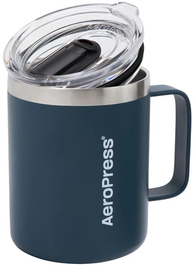 Mėlynas AeroPress kelioninis puodelis su dangteliu