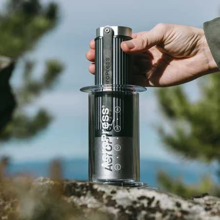 Kavamalė AeroPress - Młynek rankinis pilka