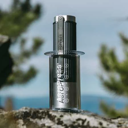 Kavamalė AeroPress - Młynek rankinis pilka
