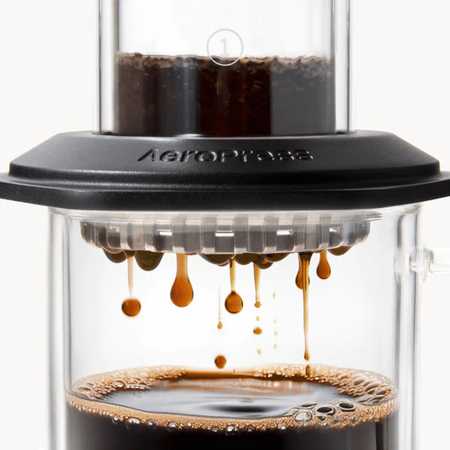 „AeroPress Premium“ – stiklinis kavos virimo aparatas, juodas