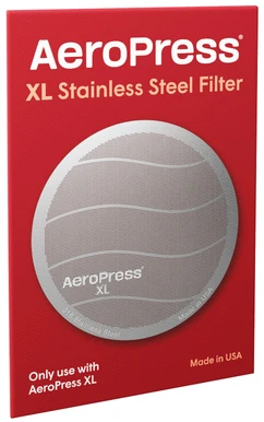 Aeropress XL metalinis filtras raudonoje pakuotėje