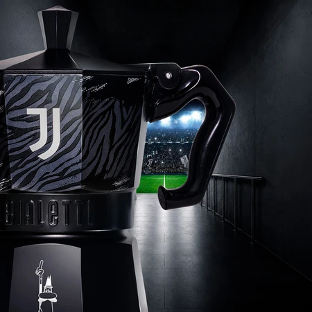 Bialetti Moka Express Juventus 3TZ (150 ml) juoda ir balta