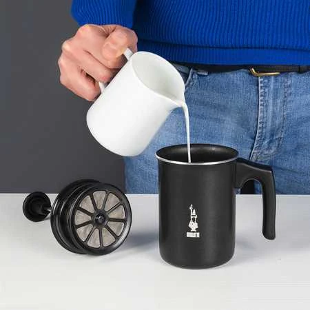 Bialetti Montalatte 160 ml juoda