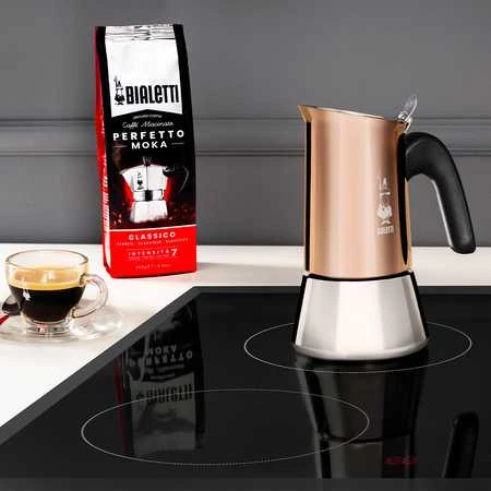 Bialetti New Venus varinis kavinukas ant kaitlentės