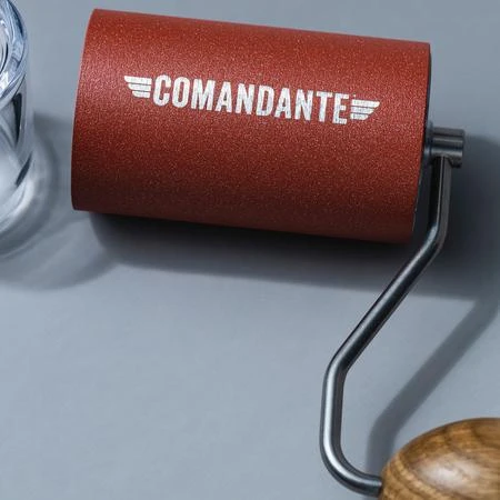 Rankinė kavos malūnėlis Comandante C40 MK4