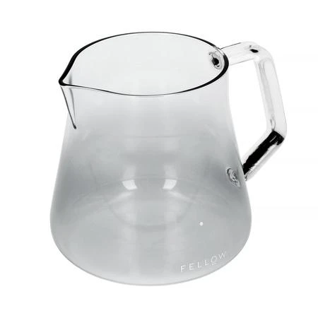 „Fellow Fellow Mighty Small Glass Carafe“ – rūkyto stiklo serveris