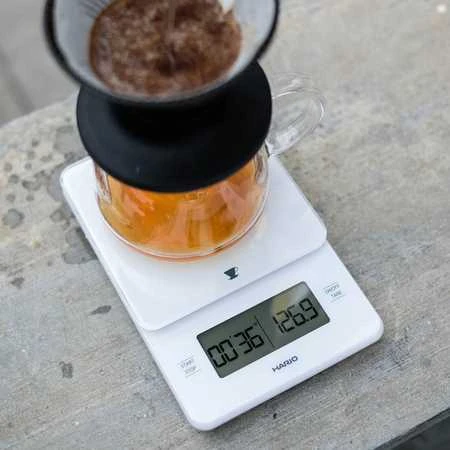 Virtuvinės svarstyklės Hario - Barista scale - baltas