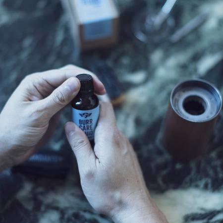 Kavamalė Comandante Užsakymas - Burr Care Fluid Set