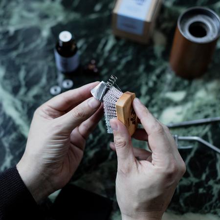 Kavamalė Comandante Užsakymas - Burr Care Fluid Set