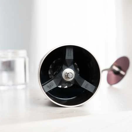 Kavamalė Comandante C40 MK4 Nitro Blade Manual Coffee Grinder - Deep Violetinė