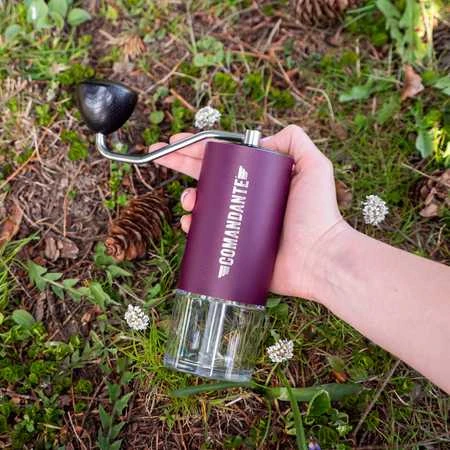 Kavamalė Comandante C40 MK4 Nitro Blade Manual Coffee Grinder - Deep Violetinė