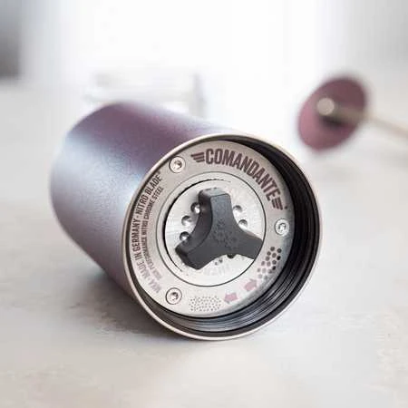 Kavamalė Comandante C40 MK4 Nitro Blade Manual Coffee Grinder - Deep Violetinė
