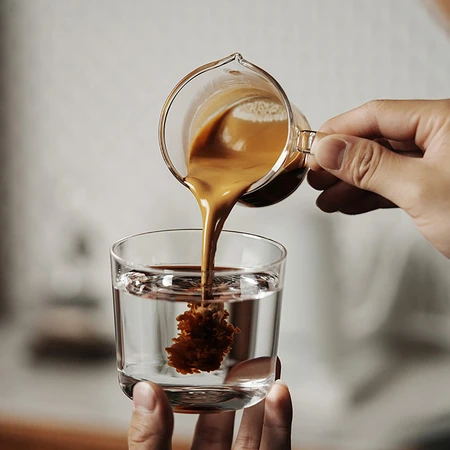 MHW-3BOMBER - Glass Measuring Cup with Double Spout 120 ml