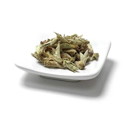 Pu Er Bai Ya arbatos lapeliai lėkštelėje